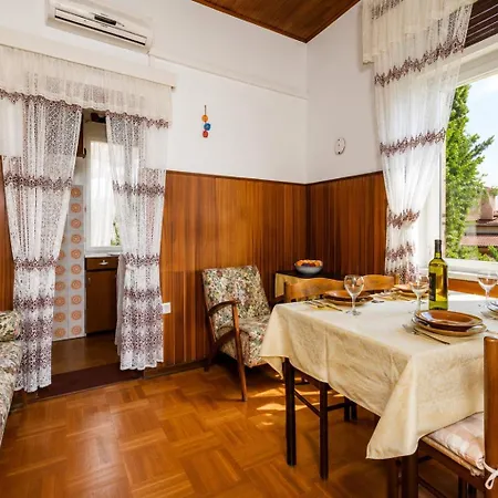 Apartment Retro 78m2 *
